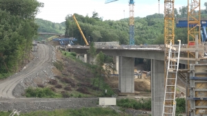Foto: most ponad Malkovský potok smerujúci do tunela, 21.6.2020